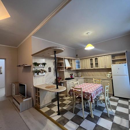 Apartment On Baseinaya Street 13 Kiev Exterior foto